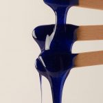 Kar Könyékig/Végig Nő